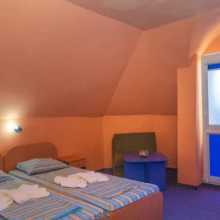 Хотел Dara Приморско